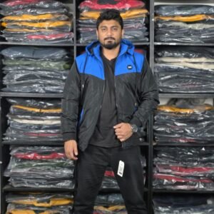 নীল কালো হুডি জ্যাকেট